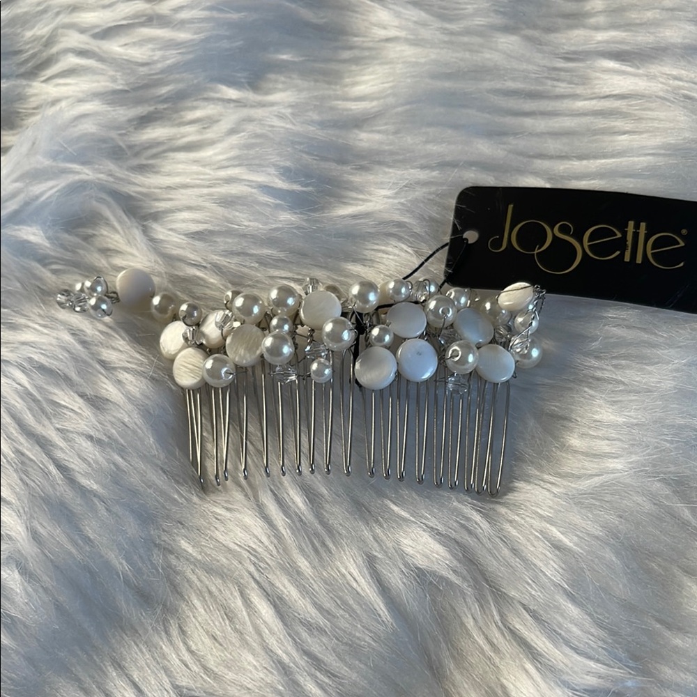 Josette Silver and White Hair Comb